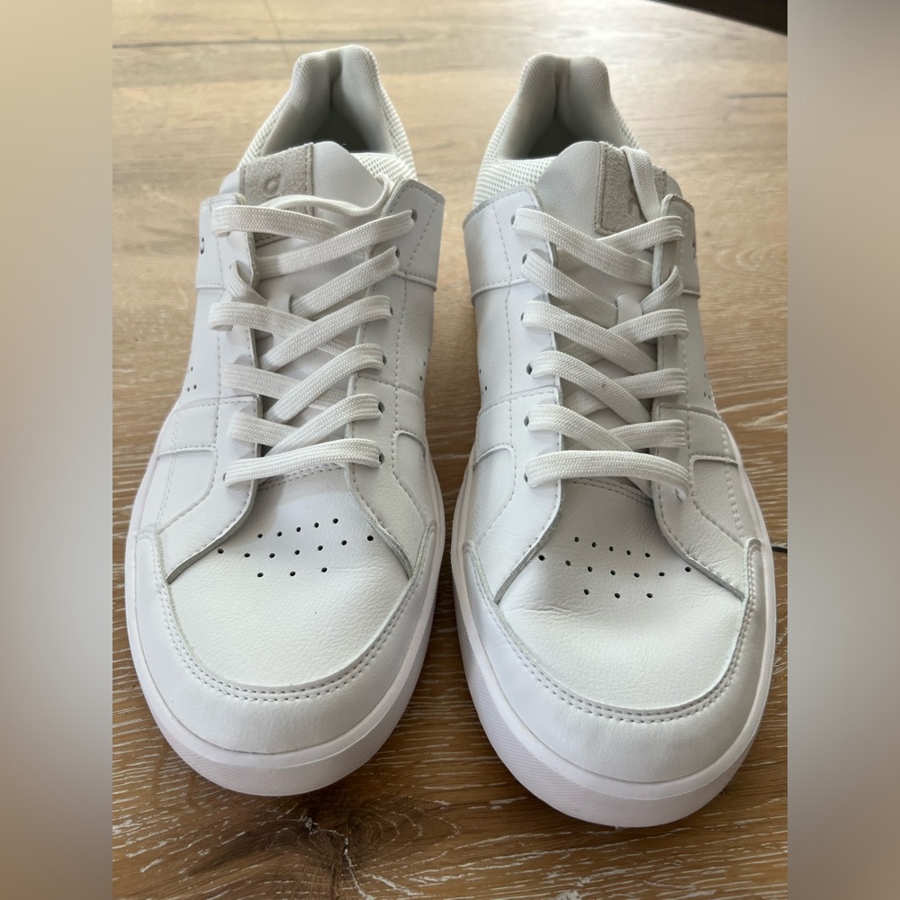 THE ROGER Clubhouse Men's shoes size 11 New
